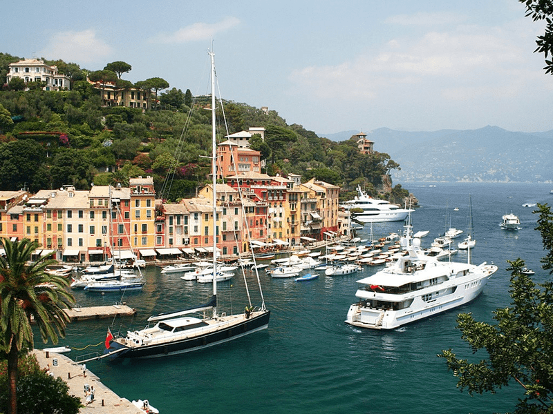 How to Choose a Yacht Charter Base
