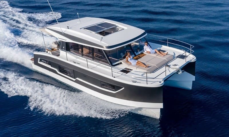 Review Fountaine Pajot MY4S
