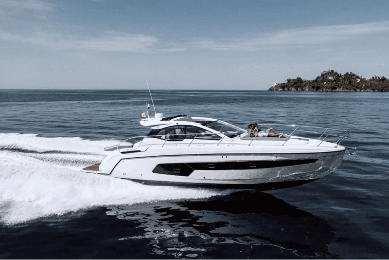 Critique de l'Azimut Atlantis 45