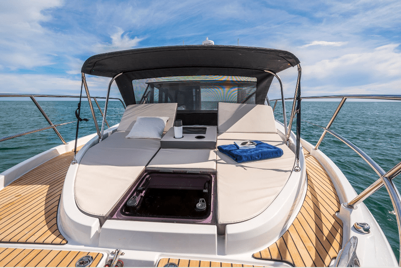 Beneteau Antares 11 Fly Review