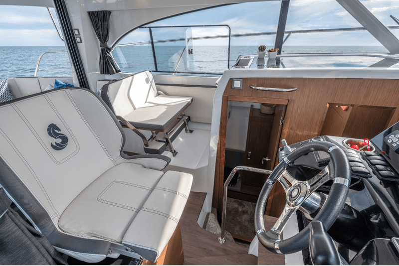 Beneteau Antares 11 Fly Review