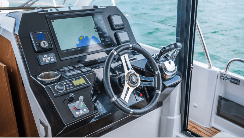 Beneteau Antares 11 Fly Review