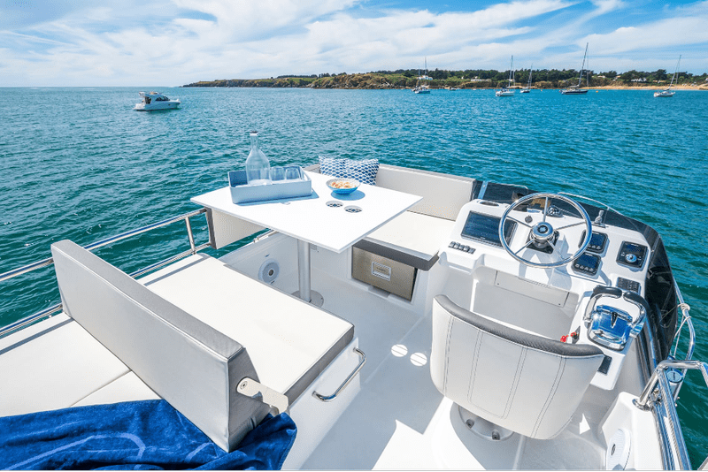 Beneteau Antares 11 Fly Review