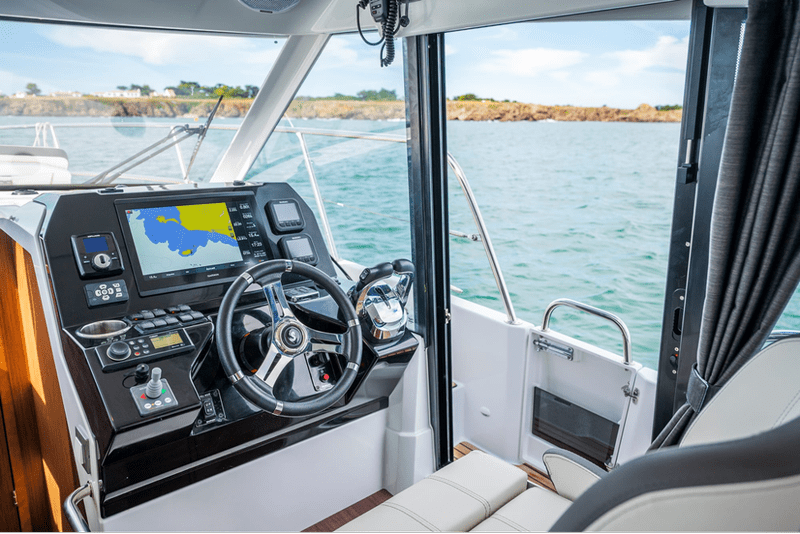Beneteau Antares 11 Review