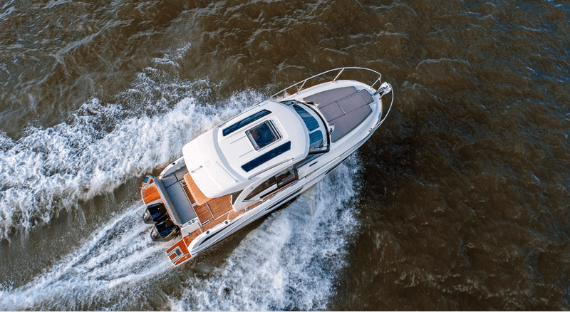 Review Beneteau Antares 9