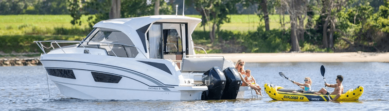 Review Beneteau Antares 9