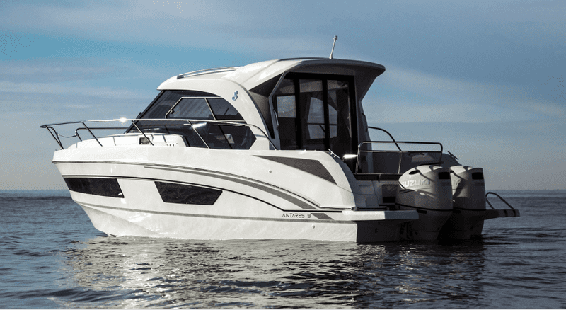 Review Beneteau Antares 9