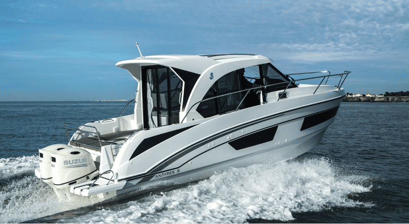 Review Beneteau Antares 9
