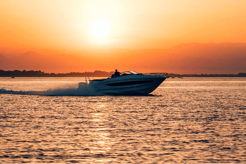 Revue Beneteau Flyer 10