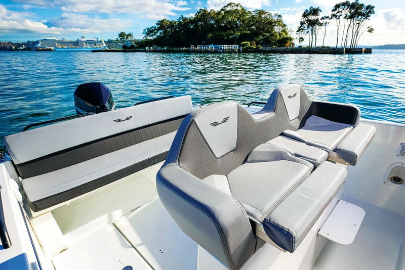 Revue Beneteau Flyer 8