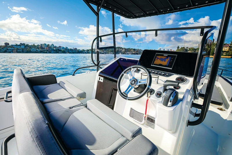 Revue Beneteau Flyer 8