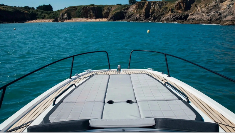 Revue Beneteau Flyer 8