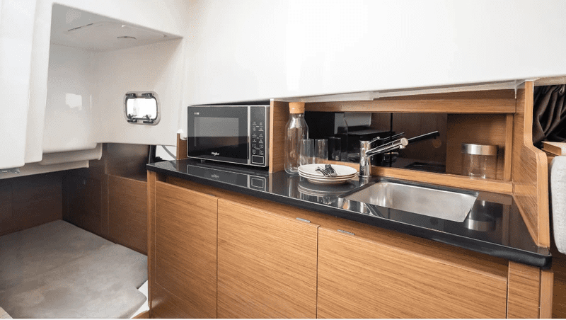 Beneteau Flyer 9 review