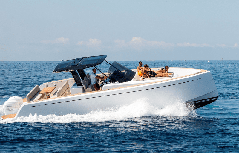 Review of Pardo 38 - an 11-meter powerful and elegant motor yacht