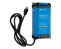 Blue Smart Battery Charger 12/15 IP22 (3)