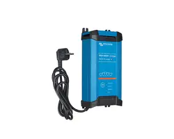 Blue Smart Battery Charger 24/16 IP22 (3)