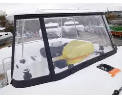 Windscreen on hardtop LAGOON 51 (2022)