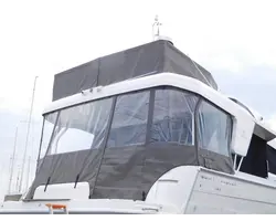 Cockpit enclosure - SWIFT TRAWLER 41 FLY (2020)