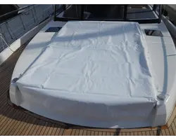 Couverture de bain de soleil avant - Confort PVC SWIFT TRAWLER 48 (2022)