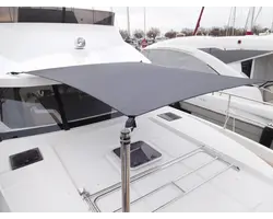 Front sun bathing sun shade - SWIFT TRAWLER 48 (2022)