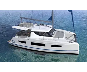 Review of Aventura 37 - fast, secure and comfortable catamaran at a low price