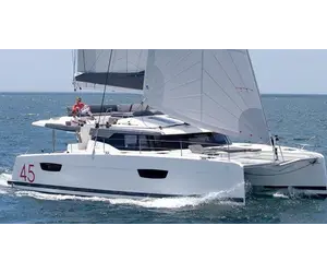 Review Fountaine Pajot Elba 45 Review Fountaine Pajot Elba 45