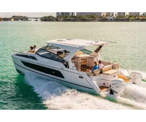 Review Aquila 36 Sport Review Aquila 36 Sport