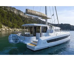 Le guide : Comment choisir un yacht pour une entreprise de location