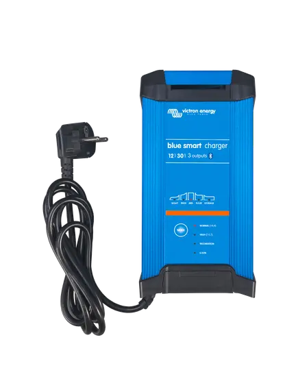 Blue Smart Battery Charger 12/30 IP22 (3)