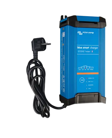 Blue Smart Battery Charger 12/20 IP22 (1)
