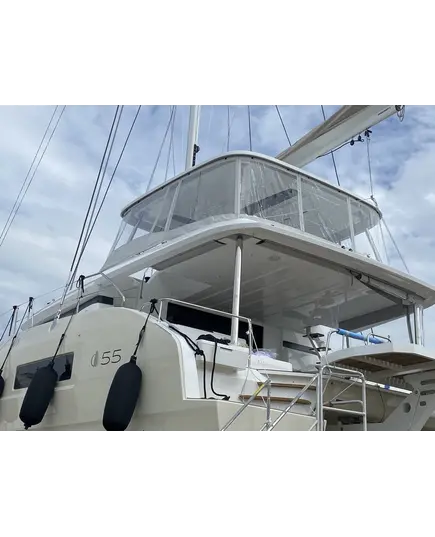 Side panels on hardtop LAGOON 55 (2021)