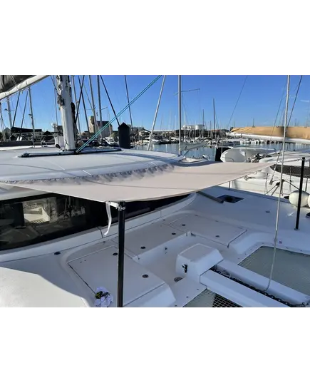 Front deck shade canvas - LAGOON 46 (2018)