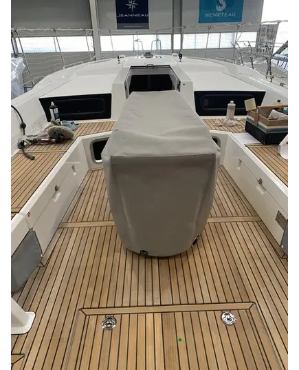 Cockpit table cover - Acrylic OCEANIS 51.1 (2017)