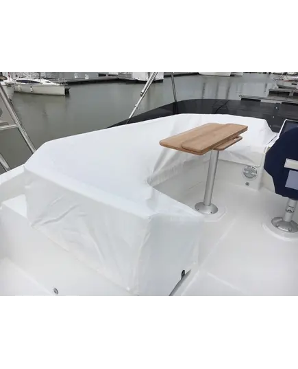 Flying bridge bench - Acrylic SWIFT TRAWLER 35 (2017)