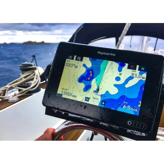 AXIOM 7 Touch avec sondeur intégré 600 W et DownVision et transducteur CPT-S, 3 image