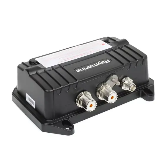 AXIOM+ 9 Touch with integrated RealVision 3D Sonar and AIS 700, 10 image AXIOM+ 9 Touch with integrated RealVision 3D Sonar and AIS 700, 10 image