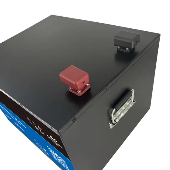 Batterie lithium Ultimatron LiFePO4 12,8V 560Ah avec Bluetooth et BMS intelligent intégré, 9 image