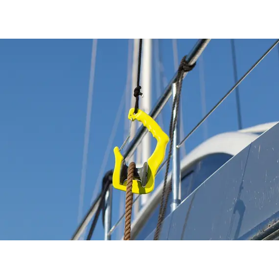 Rotating mooring hook with rope extension - GHOOK