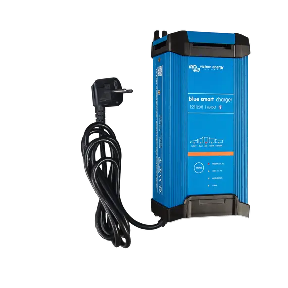 Blue Smart Battery Charger 12/20 IP22 (1)