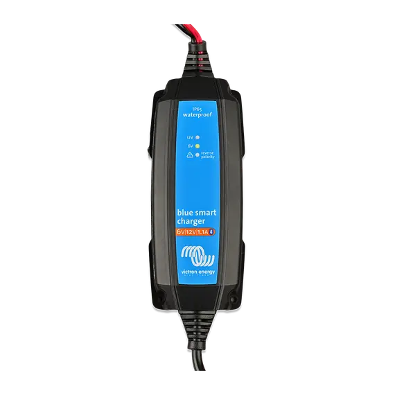 Blue Smart IP65 Charger 6V/12V-1.1 with DC connector