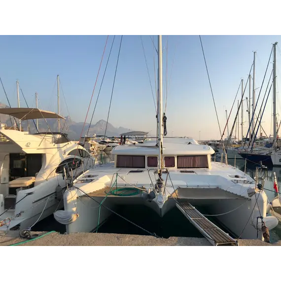 Lagoon 421 (2010 / 3 cabines)