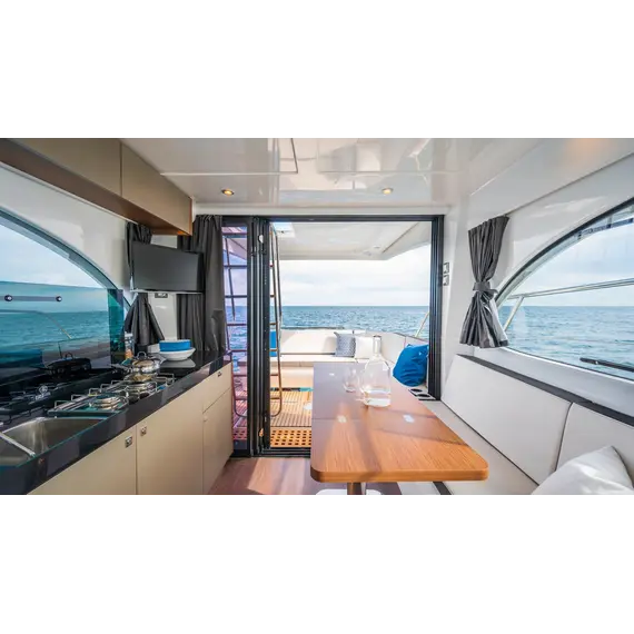 Beneteau Antares 11 Fly, 22 image Beneteau Antares 11 Fly, 22 image