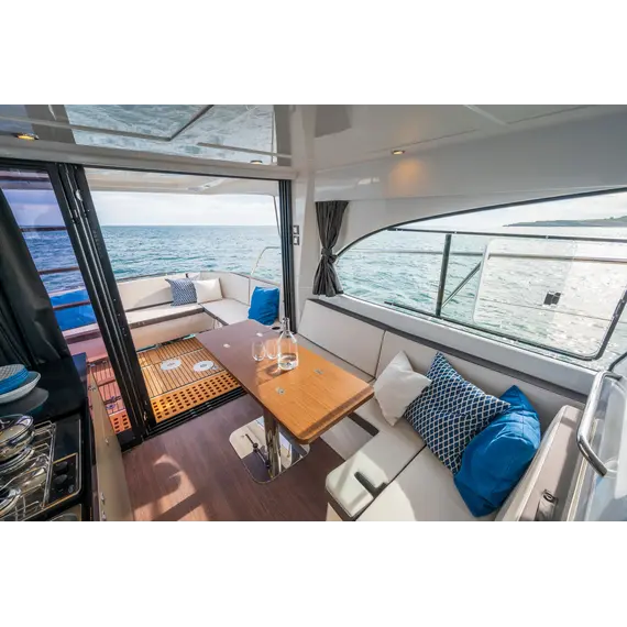Beneteau Antares 11 Fly, 24 image Beneteau Antares 11 Fly, 24 image
