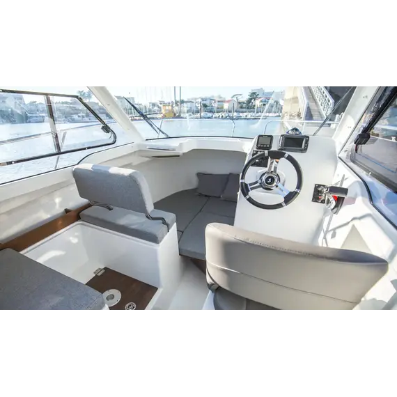 Beneteau Antares 6, 4 image Beneteau Antares 6, 4 image