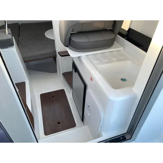 Beneteau Antares 6, 11 image Beneteau Antares 6, 11 image