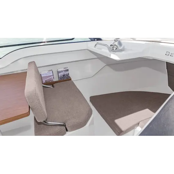 Beneteau Antares 7, 10 image Beneteau Antares 7, 10 image