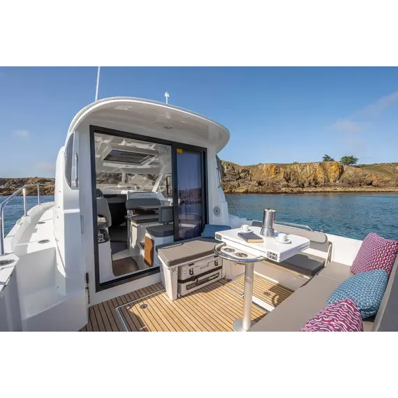 Beneteau Antares 8, 15 image Beneteau Antares 8, 15 image