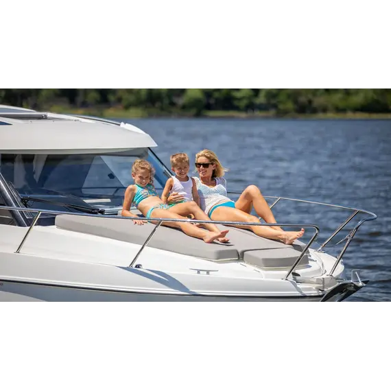 Beneteau Antares 9, 10 image Beneteau Antares 9, 10 image