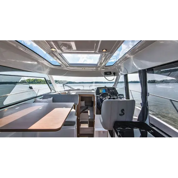 Beneteau Antares 9, 20 image Beneteau Antares 9, 20 image