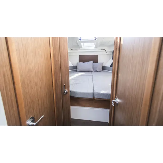 Beneteau Antares 9, 23 image Beneteau Antares 9, 23 image